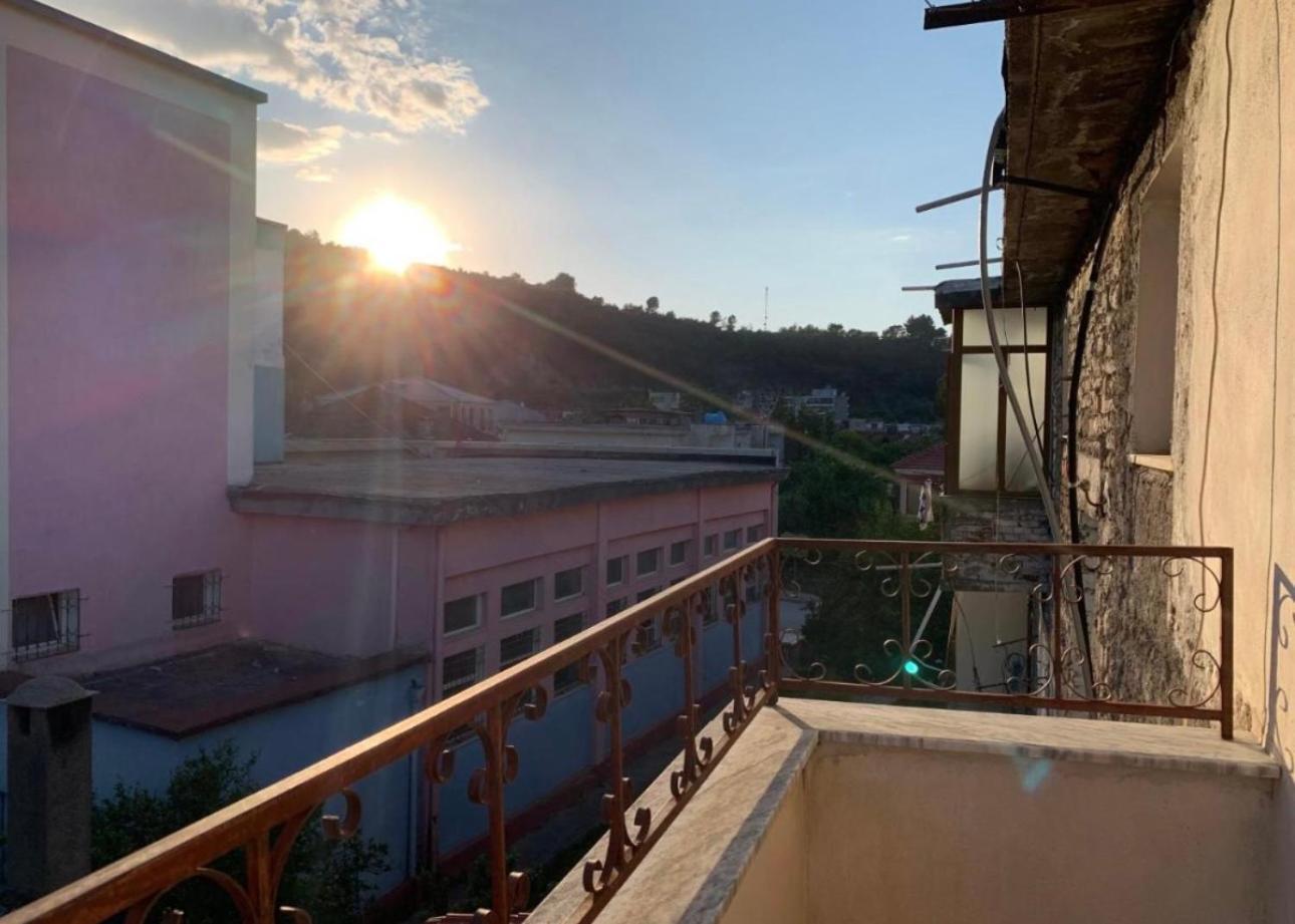 Bliss Stay Apartment Përmet Екстериор снимка